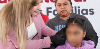 SEDIF entrega auxiliares auditivos a 30 menores poblanos