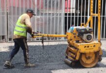 Supervisan bacheo en colonia Villa Verde