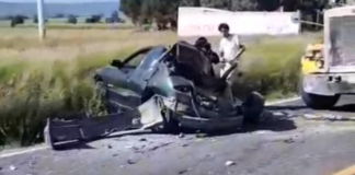 Tractocamión choca contra auto en la federal Amozoc-Teziutlán