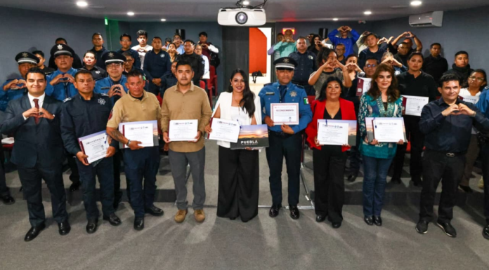 Capacitan a policías de San Pedro Cholula en atención turística