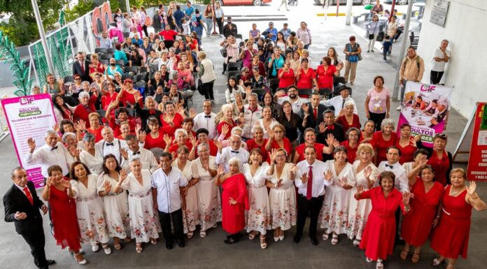 DIF Puebla concluye actividades del Mes del Adulto Mayor con danzón