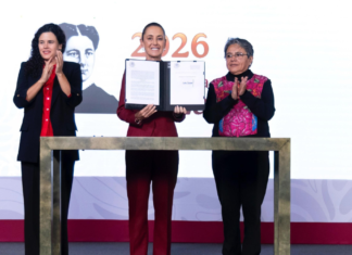 Sheinbaum firma decreto para fortalecer la transparencia del Gobierno