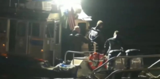 Mueren mujer y bebé tras volcadura de embarcación en Nueva York