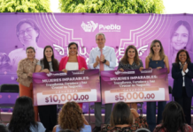 Pepe Chedraui entrega apoyos económicos a 31 emprendedoras