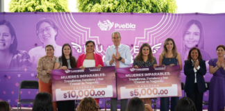 Pepe Chedraui entrega apoyos económicos a 31 emprendedoras
