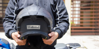 Puebla pausa entrega de hologramas para cascos de motociclistas