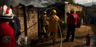 Incendio consume vivienda por completo en Ajalpan