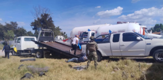 Detienen a conductor de pipa y aseguran gas LP en Tepeaca