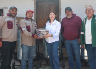 Entregan uniformes a personal de Servicios Públicos de Zacatlán