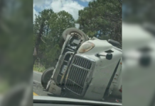 Intento de asalto provoca volcadura de tráiler en El Seco-Ciudad Serdán