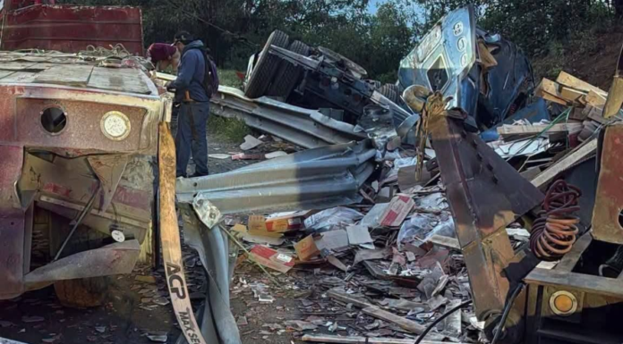 Conductor muere en volcadura sobre la autopista Puebla-Orizaba
