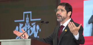 Alejandro Guevara rinde primer informe al frente de la IBERO Puebla