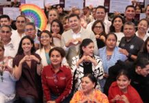 Entregan legisladores apoyos del Programa de Obra Comunitaria en distritos locales