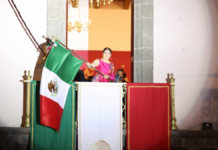 Grito de Independencia reúne a 10 mil personas en Zacatlán
