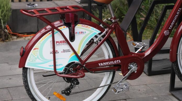 Armenta negocia con Sepomex contrato para bicicletas hechas en Puebla