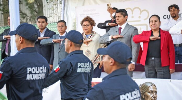 Cuautlancingo celebra desfile por el 216 aniversario de la Independencia