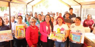 San Pedro Cholula entregan 2 mil 293 libros de texto a 14 CAIC