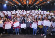 Obra comunitaria impulsa 176 proyectos en Casas de Salud