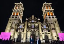 Inauguran nueva iluminación de la Catedral de Puebla