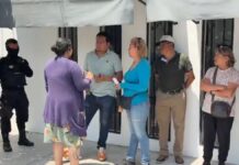 Vecinos del sur se manifiestan frente a oficinas de Agua de Puebla