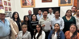 Sin incidentes, rinden protesta tres nuevos concejos municipales
