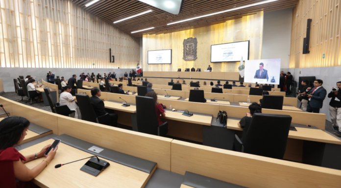 Congreso de Puebla fortalece protección a menores de edad