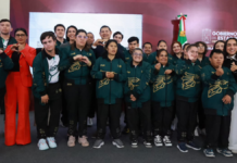 Abanderan a delegación poblana de Special Olympics México