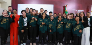 Abanderan a delegación poblana de Special Olympics México