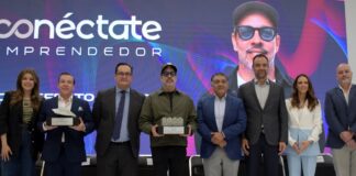 Estudiantes BUAP colaboran en mural que transforma intersección vial en Puebla