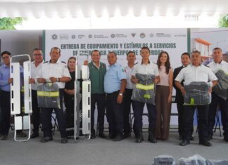 Texmelucan entrega equipo y apoyos a policías, bomberos y prehospitalarios