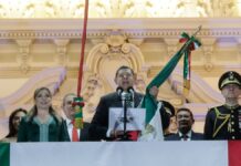 “Vivan las madres buscadoras”, añade Armenta a Grito de Independencia