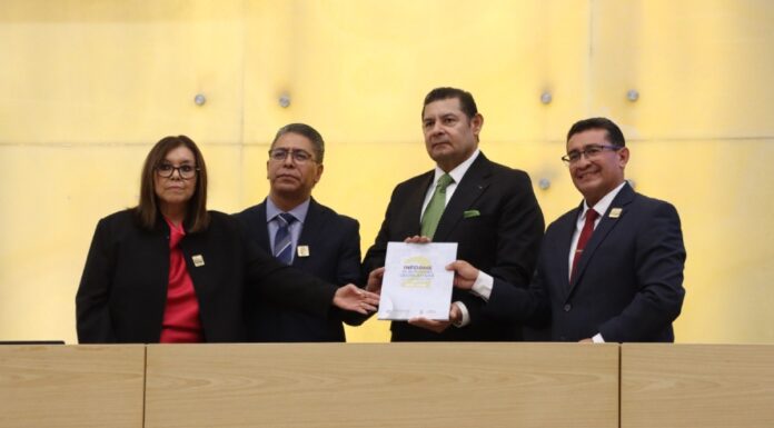 Presenta Pável Gaspar Segundo Informe de Actividades de la LXII Legislatura