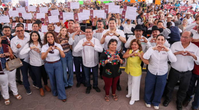 Entregan apoyos y recursos para obras en Izúcar de Matamoros
