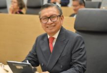 José Luis Figueroa impulsa reforzar identidad nacional en escuelas