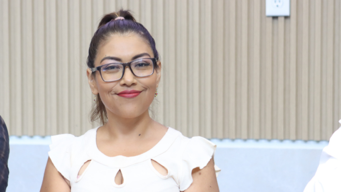 Leonela-Martínez