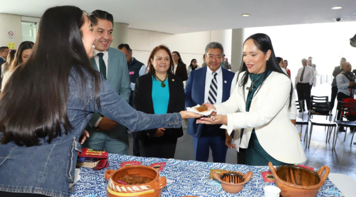 Liz Sánchez lleva la Feria de los Moles 2026 al Senado