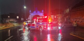 Lluvia en Puebla deja apagones, inundaciones y caída de árboles
