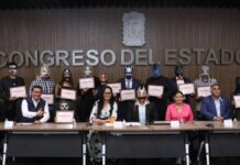Congreso de Puebla reconoce a luchadores poblanos