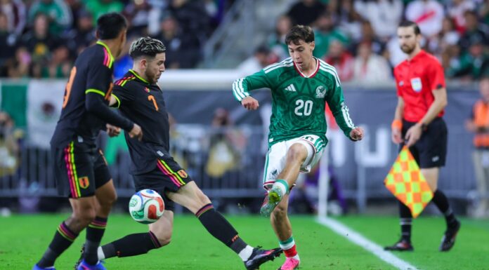 México empata con Perú; Víctor Guzmán marca su primer gol con el Tri