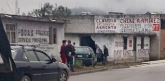 Conductora sin frenos impacta contra vivienda en Quimixtlán