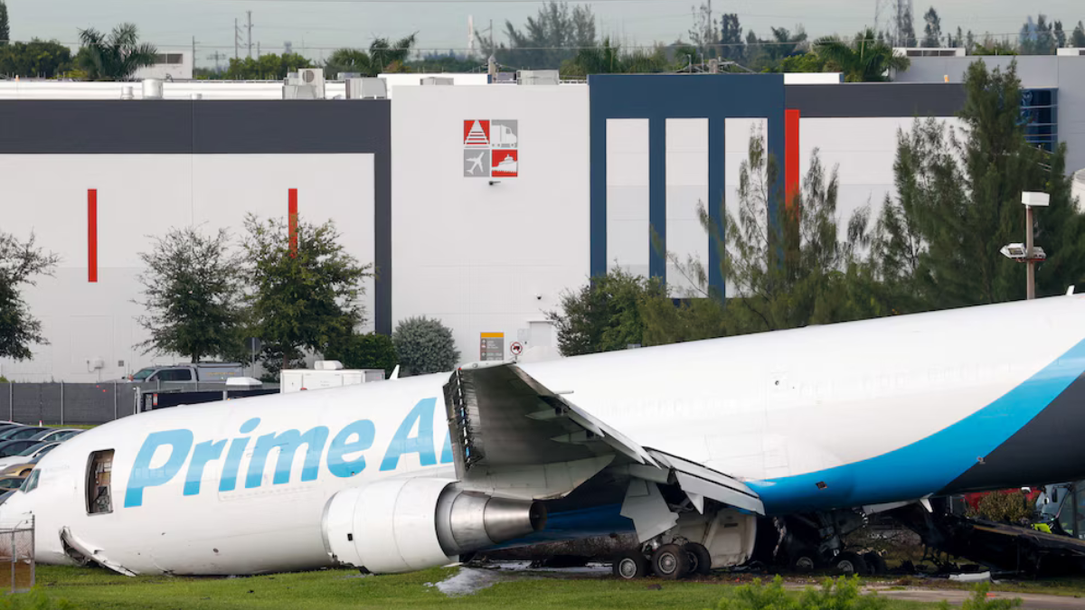 Avión de carga se estrella en Miami; deja al menos cinco muertos