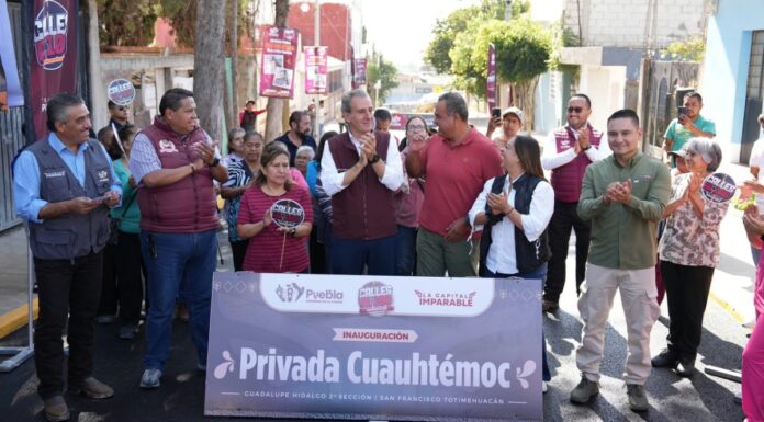 Pepe Chedraui entrega pavimentación en Guadalupe Hidalgo 2ª Sección