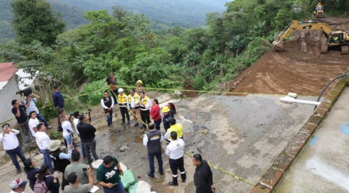 Armenta supervisa atención a puntos carreteros afectados en la Sierra Norte
