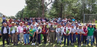 Tonantzin Fernández encabeza jornada de reforestación en el Cerro Zapotecas