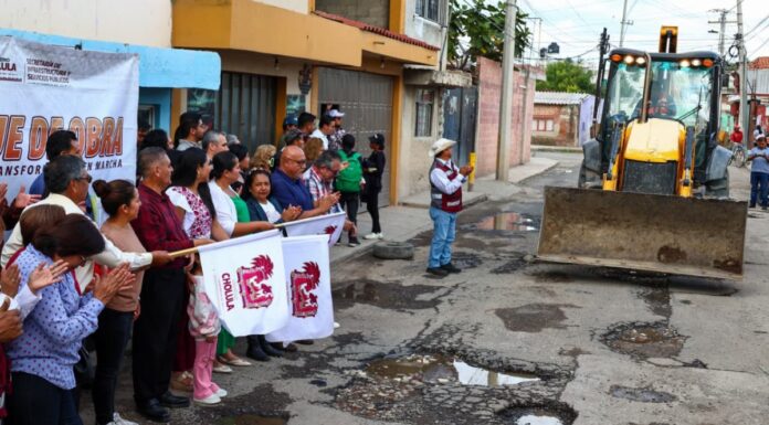 Tonantzin Fernández arranca rehabilitación en calles de Momoxpan y Cuachayotla
