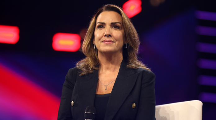 “Zarina antidrogas” advierte a funcionarios ligados a cárteles en México