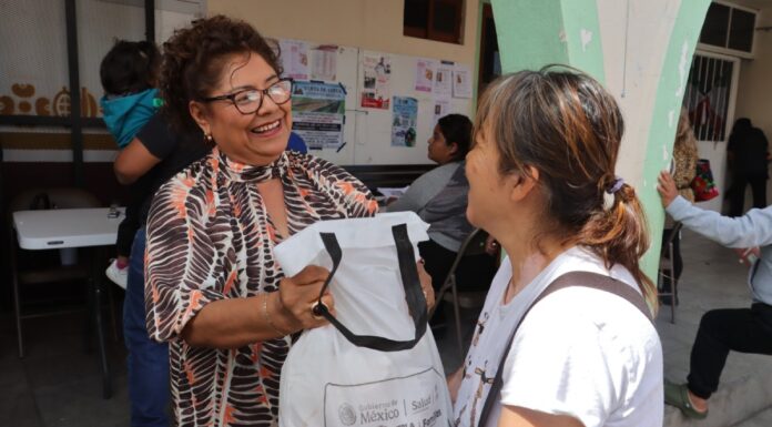 DIF Cuautlancingo acompaña entrega de despensas en San Lorenzo Almecatla