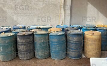 FGR asegura 7 mil litros de hidrocarburo tras cateo en Chignahuapan