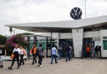 STPS llama a Volkswagen y sindicato a retomar el diálogo