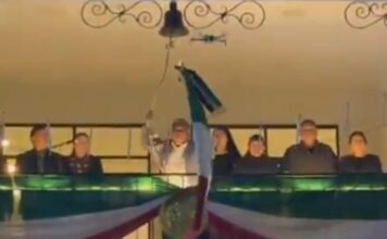 Alcalde de Xochiapulco agrede con un lazo a síndica en Fiestas Patrias